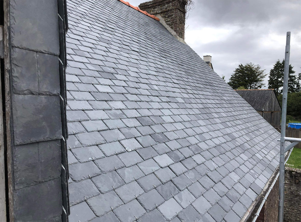 Front view of the roof from the roof top